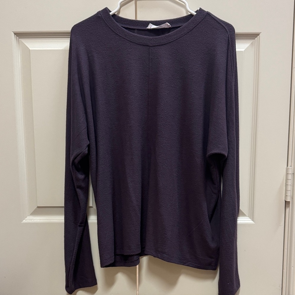 Women’s Double Zero sweater size Medium